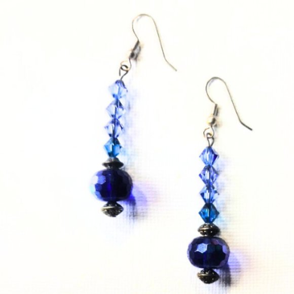 Vintage Look Blue Dangle Swarovski Crystal Hand Crafted Earrings - Picture 1 of 4